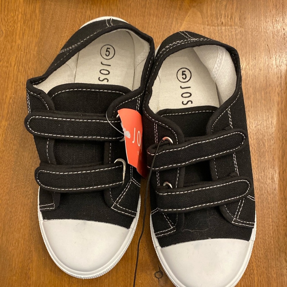 Josiny‎ Black Big Girl Sneakers with two Straps